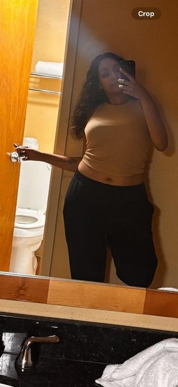 Amy, 23  female escort, Scranton