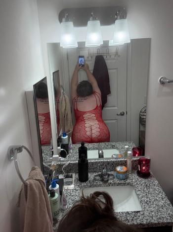 Sara, 26  female escort, Scranton